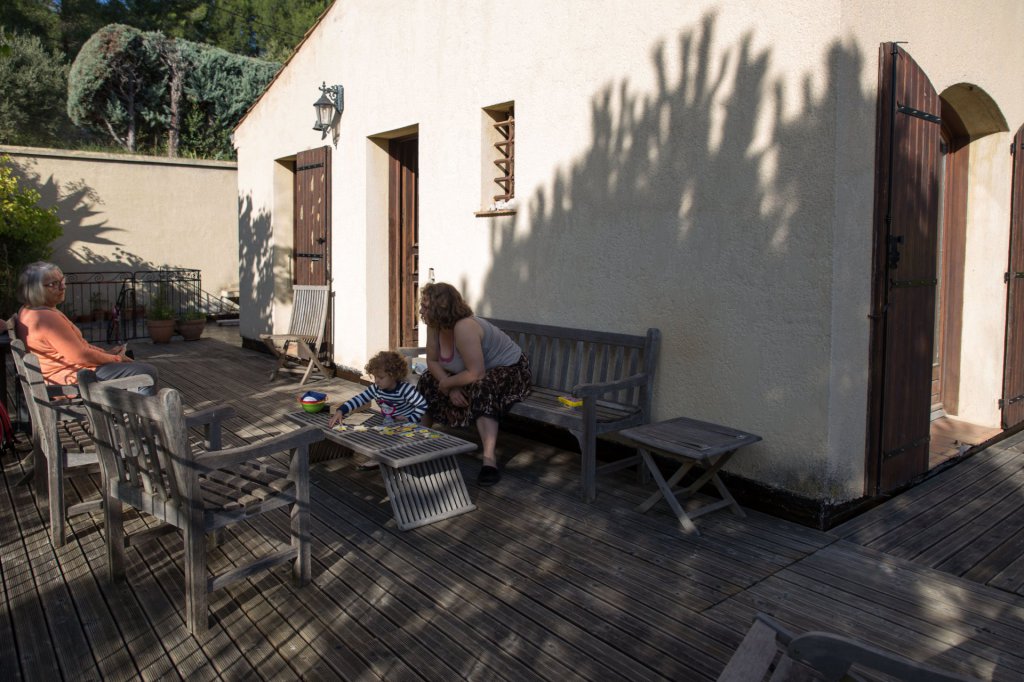 La Terrasse. Jupe moche.