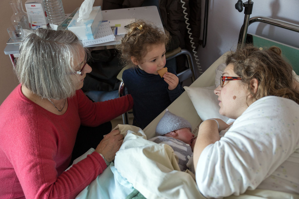 La mamie était bien sûr présente, et d'une grande aide.