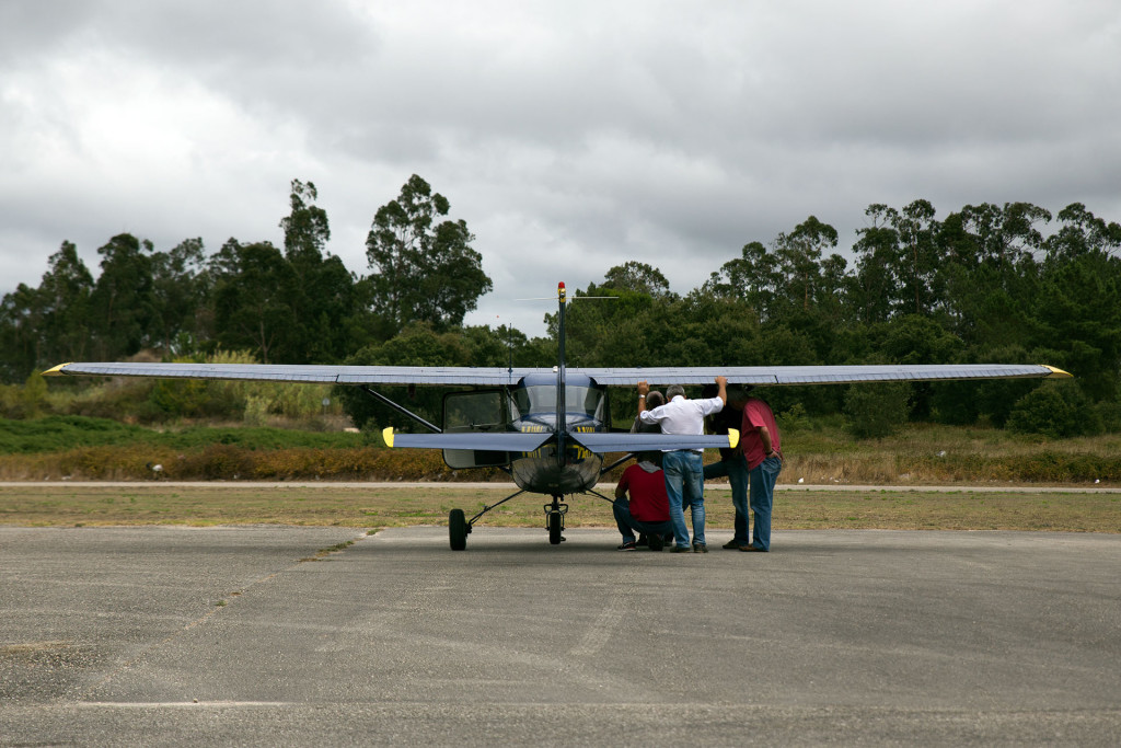 Cet avion vient tout juste d'atterrir.