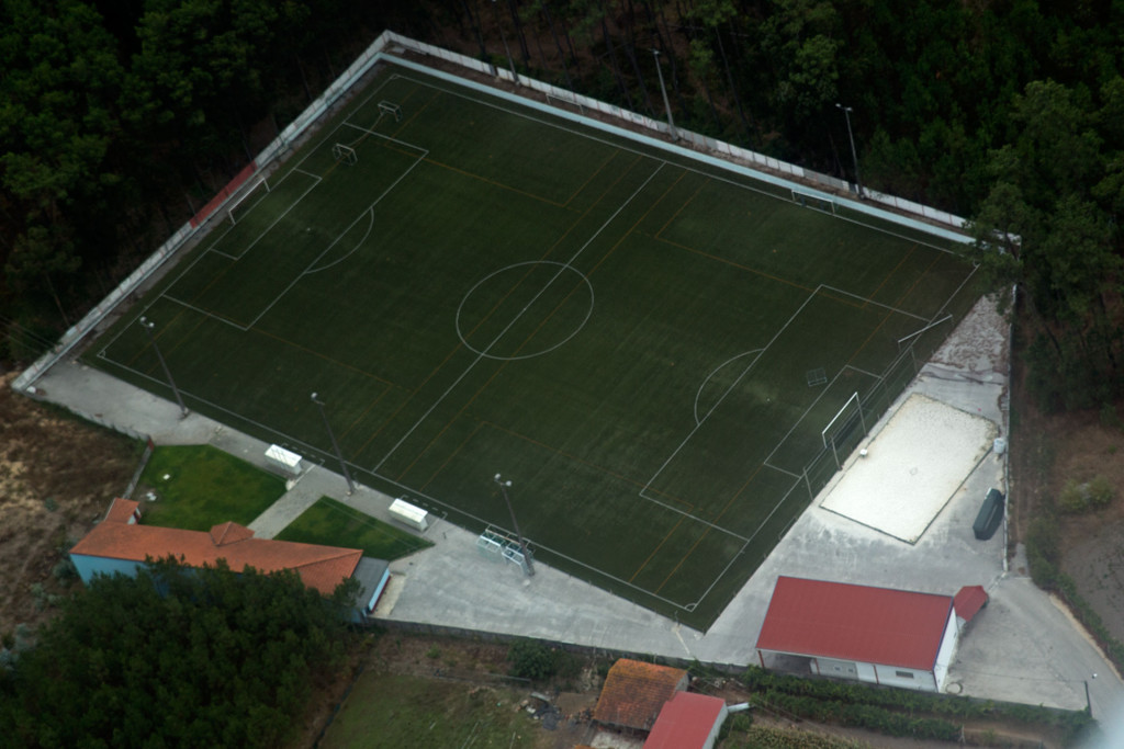 Le terrain de foot de Ilha.