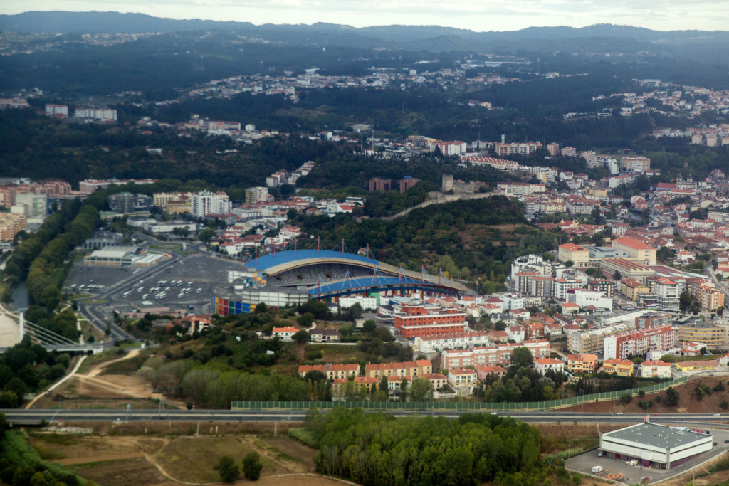 Leiria, son stade, son château.
