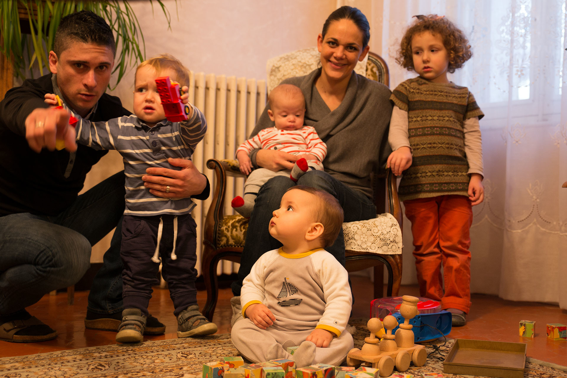 Nicolas, Thibault, Nathan, Amandine et Andrea. Au premier plan, Virgile.