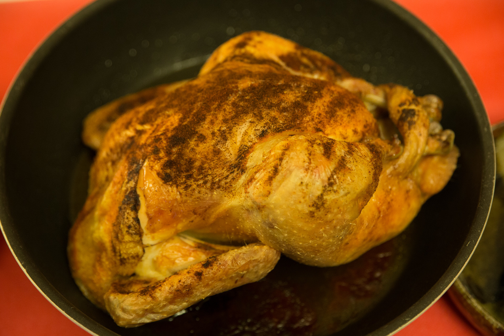 Le Poulet. Fermier, bien entendu, de chez M. Marc Cherrier à Saint Michel de Volangis.