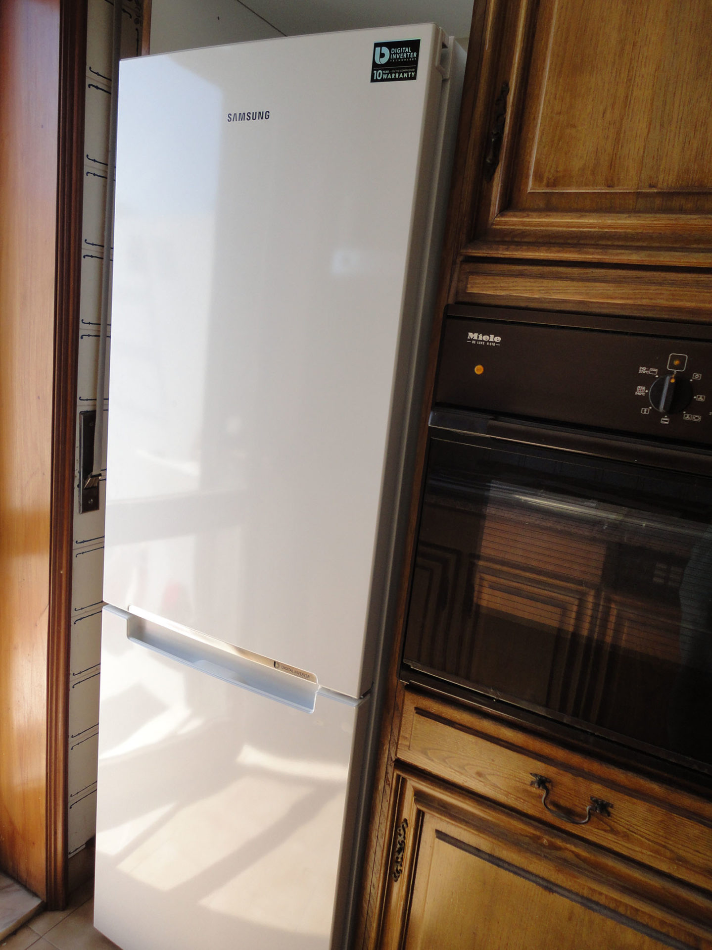 Le nouveau frigo. Identique à celui de Ruelle.